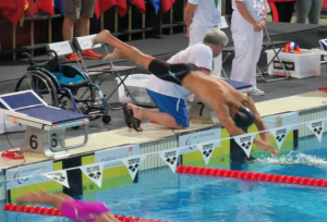 Yoav Valinsky swimming